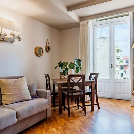 Ferrini - 150 Apartamento